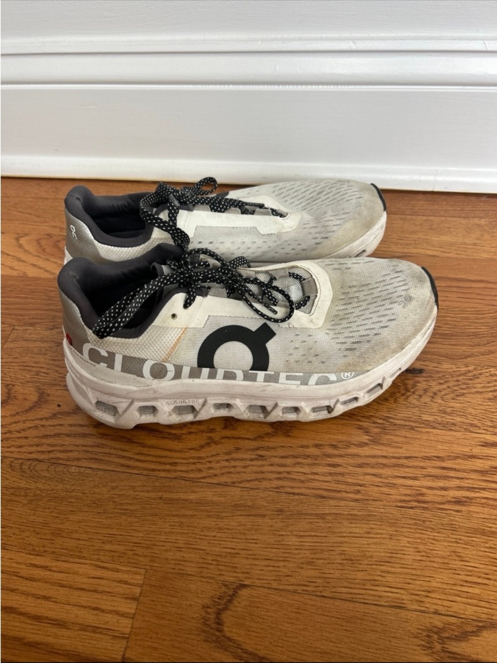 OC on cloud cloud tec sneakers size 8